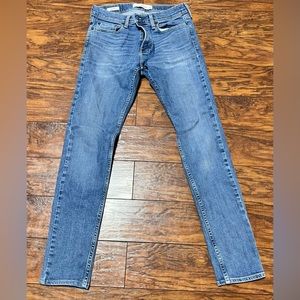 Hollister Jean’s, 30x32, super skinny